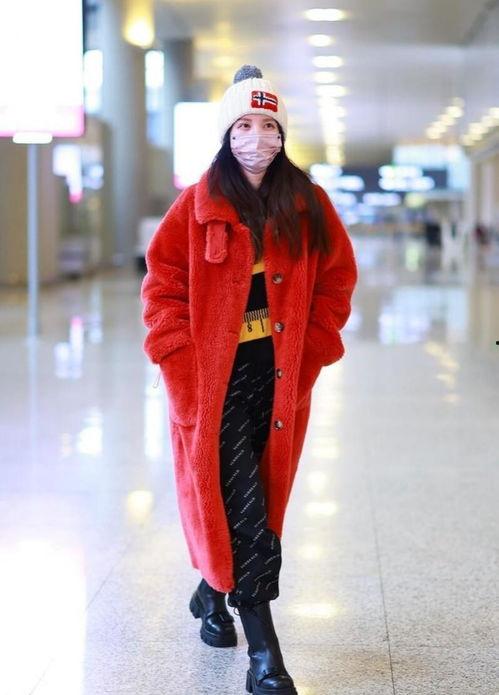 lv羊羔毛外套明星网红,LV羊羔毛外套引领明星网红潮流