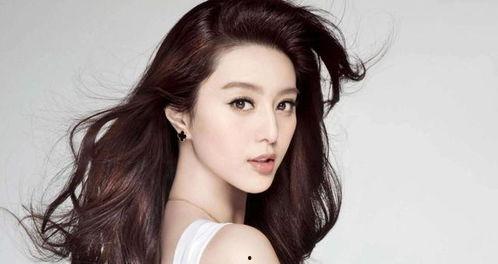 体验女明星网红是谁呀,她是如何成为网络红人的？