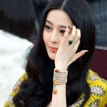 佩戴星月菩提的明星网红