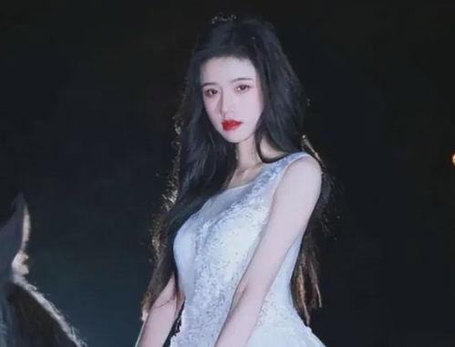 女明星网红氛围感壁纸,捕捉女明星的时尚魅力瞬间