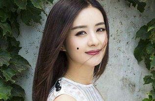 南充3个女明星网红,揭秘南充网红女明星的璀璨魅力